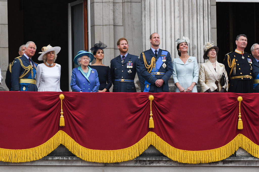 Queen of England in London, England Buckingham Palace